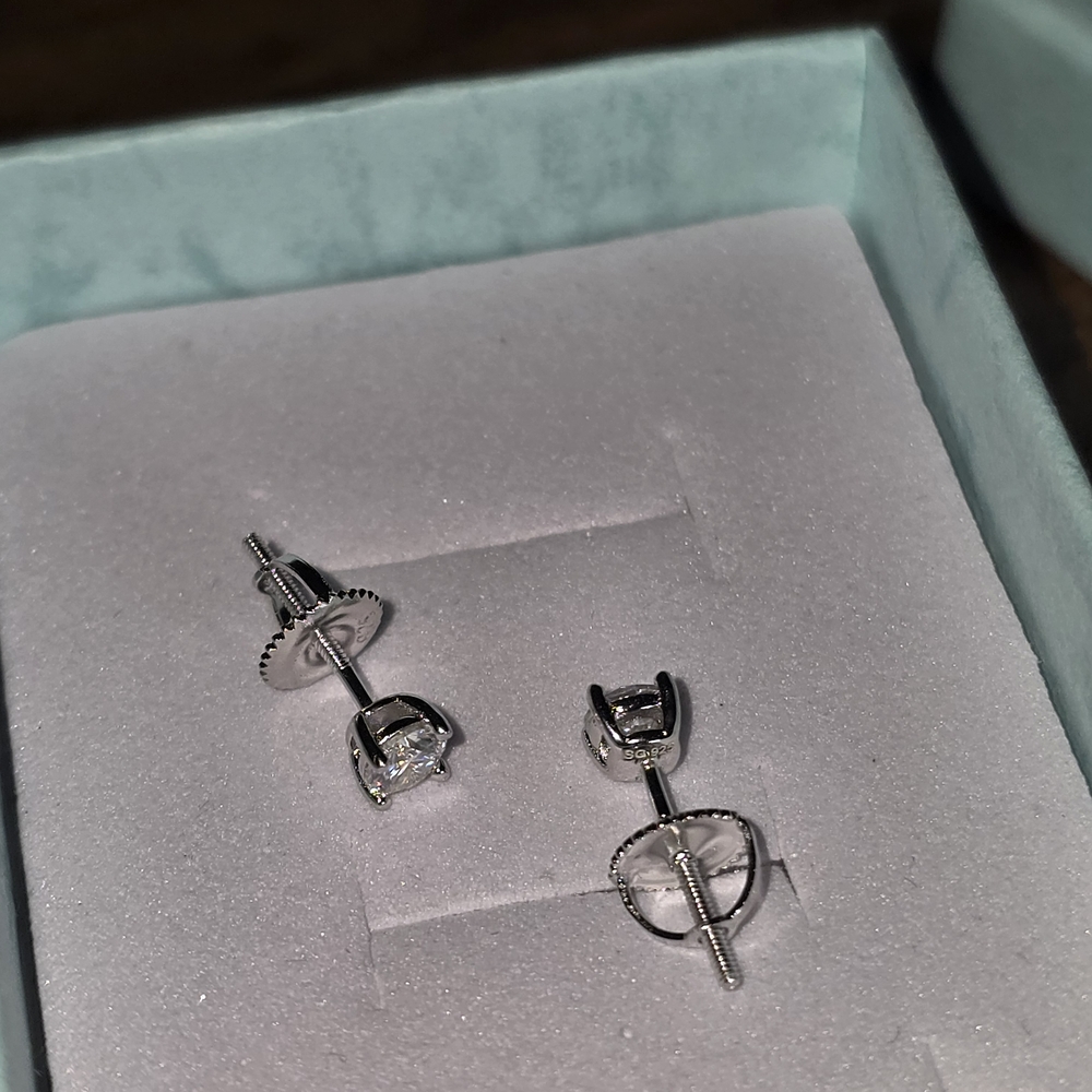 1ct Moissanitr Silver Stud Earrings - Picture 3 of 5